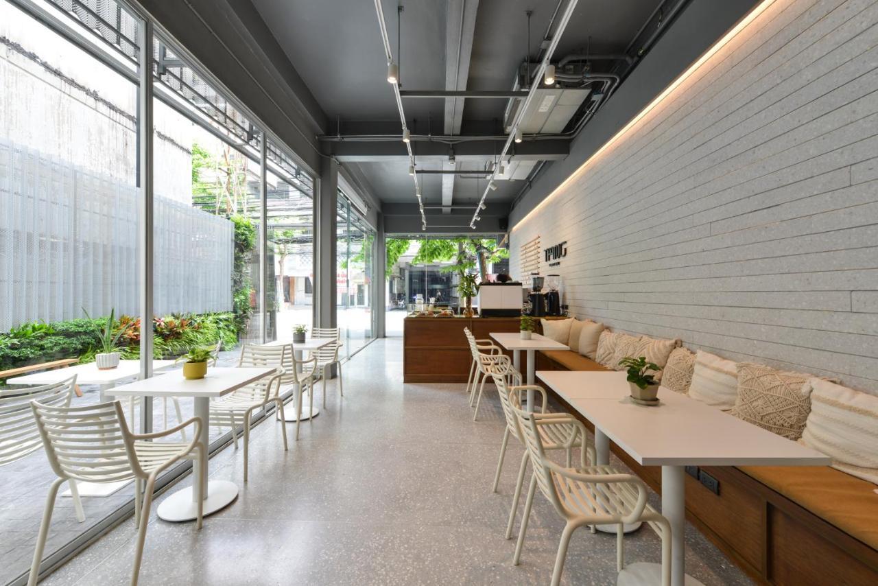 Tiang Capsule Hostel Bangkok Exterior foto