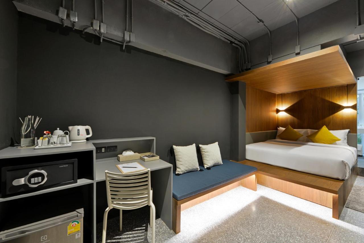 Tiang Capsule Hostel Bangkok Exterior foto